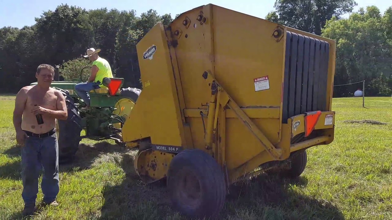 John deere 60 vermeer 504F round bailer