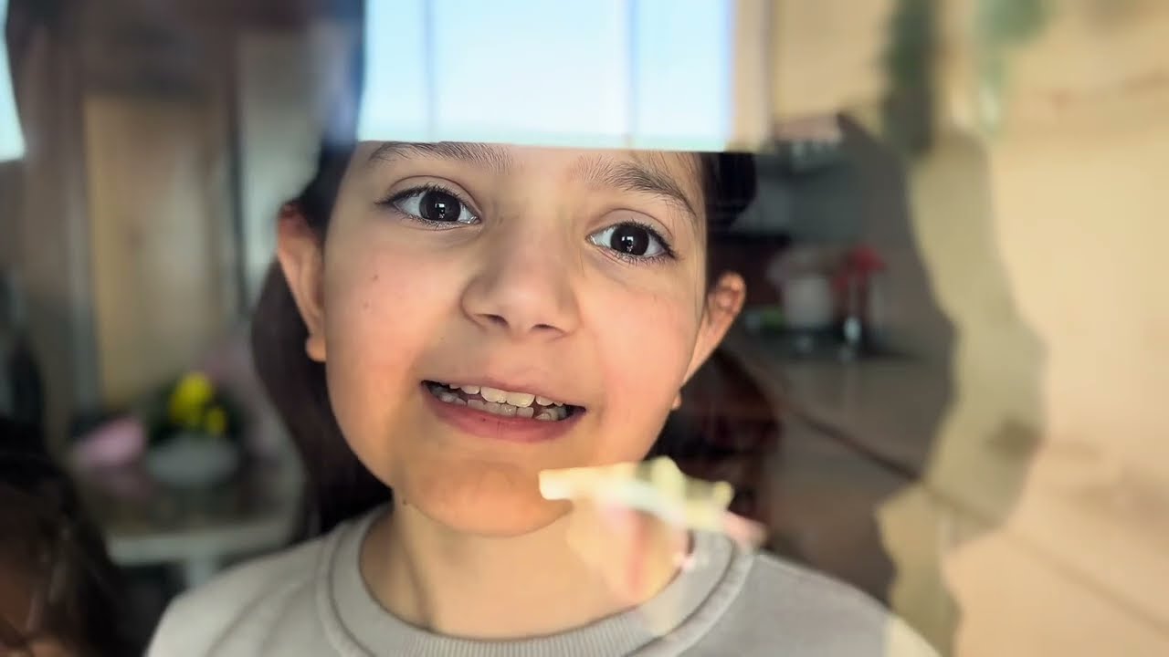 Annem balkonda kilitli kaldı kurtarmak için yıldızları toplamamız lazım#oyun #kurgu #funnyvideo 