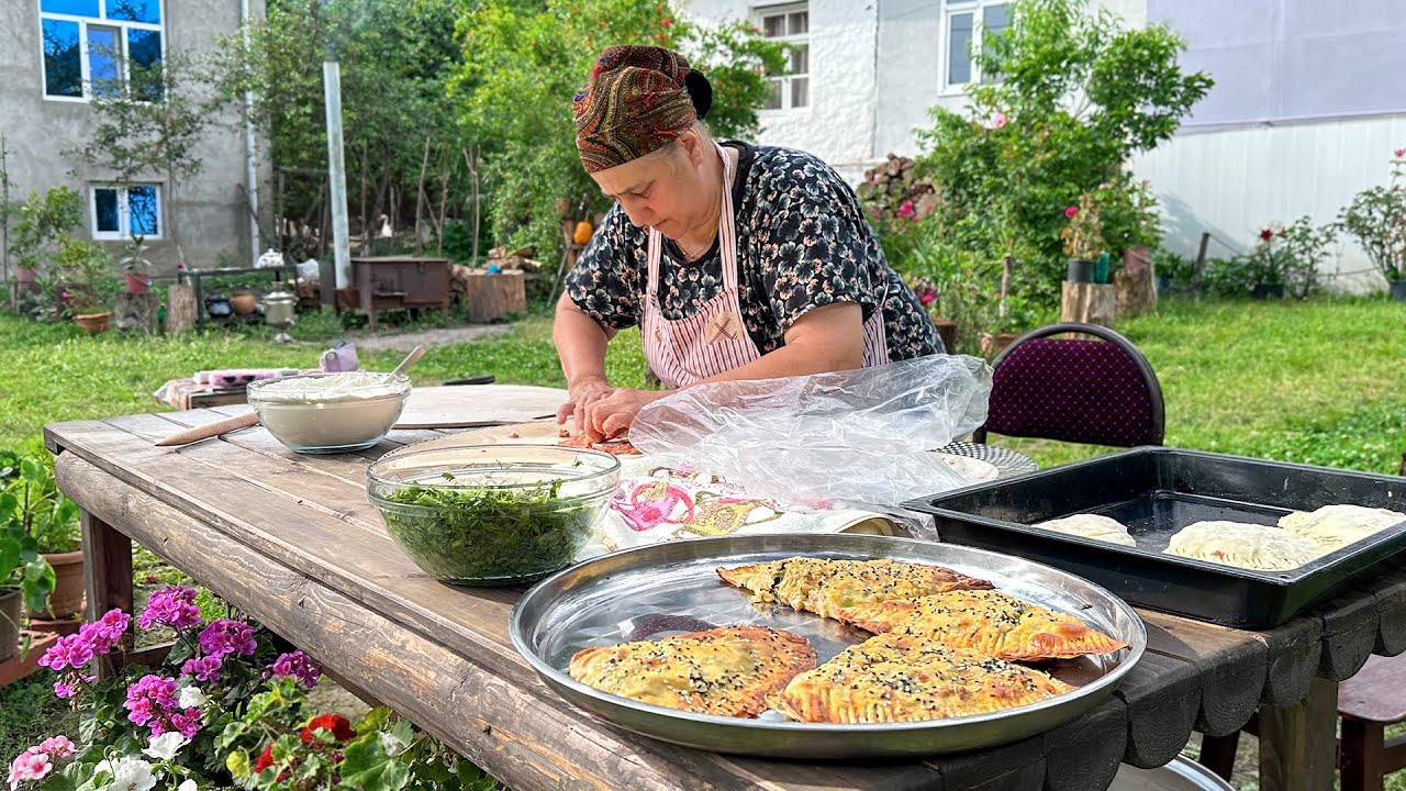 Traditional Cooking & Family Moments in the Village / A Cozy Village Day with Grandma ❤️🏡