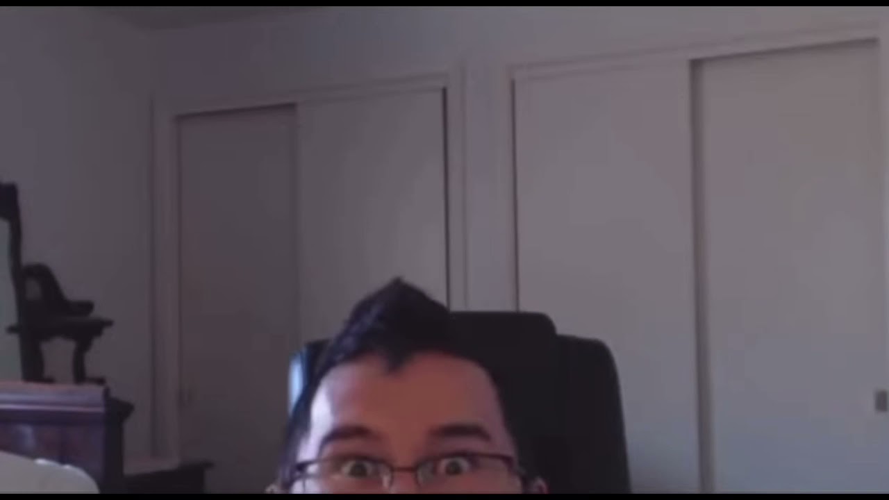Markiplier.EXE Can’t Stop Smashing Bottle on Head