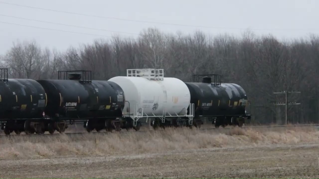 2/20/26 nb lsrc 1776 nb csx 426? and 737 empty grain birch run