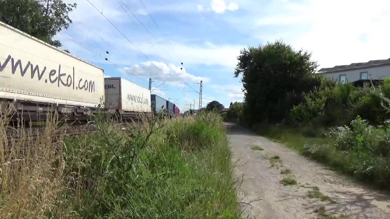 Lokomotion 185 663-2 mit dem EKOL KLV bei Walluf auf der KBS 466