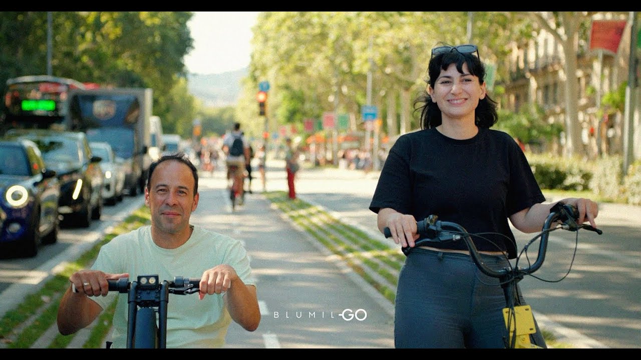 BLUMIL GO - Foldable power assist for manual wheelchairs