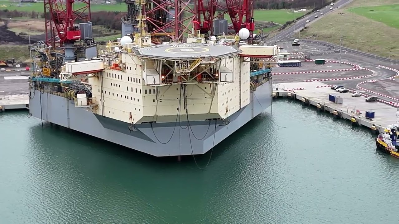 Noble Intrepid - Aberdeen South Harnour