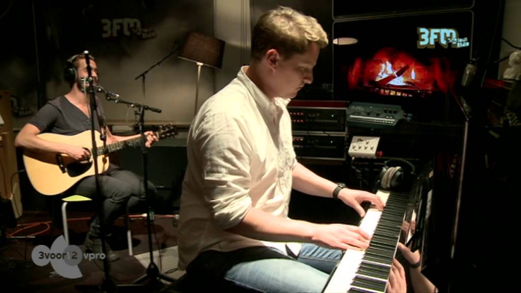 Editors - 'Honesty' Live @ 3voor12 Radio