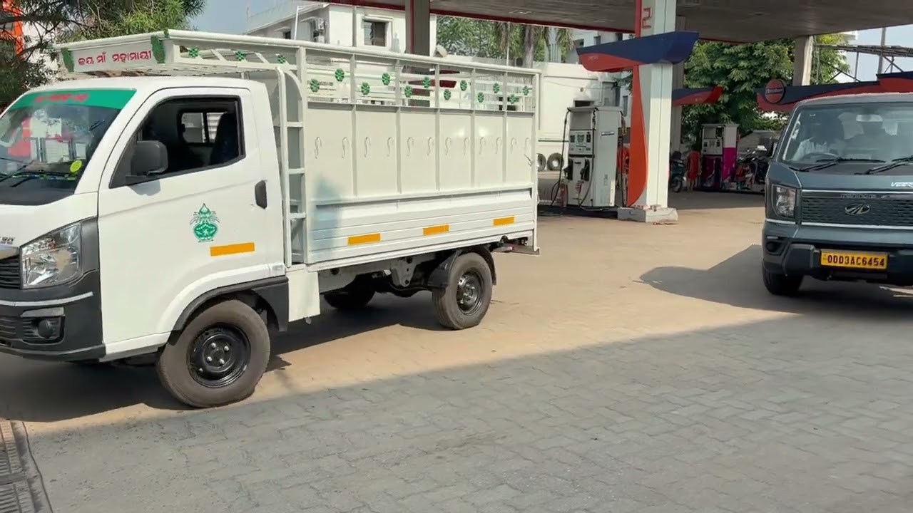 Mahindra Veero Vs Tata Intra ( Mileage Test )