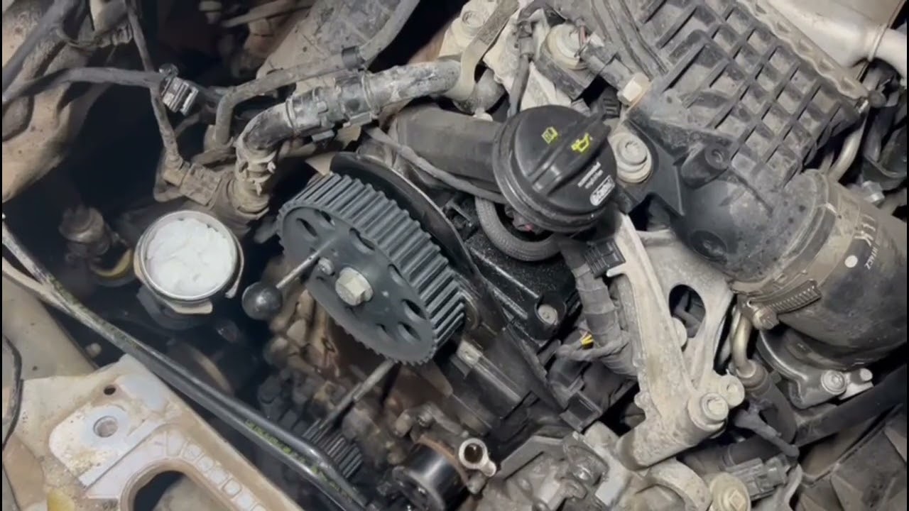 Замена ремня ГРМ на переднем приводе Volkswagen Crafter 2.0 TDI 2019 года