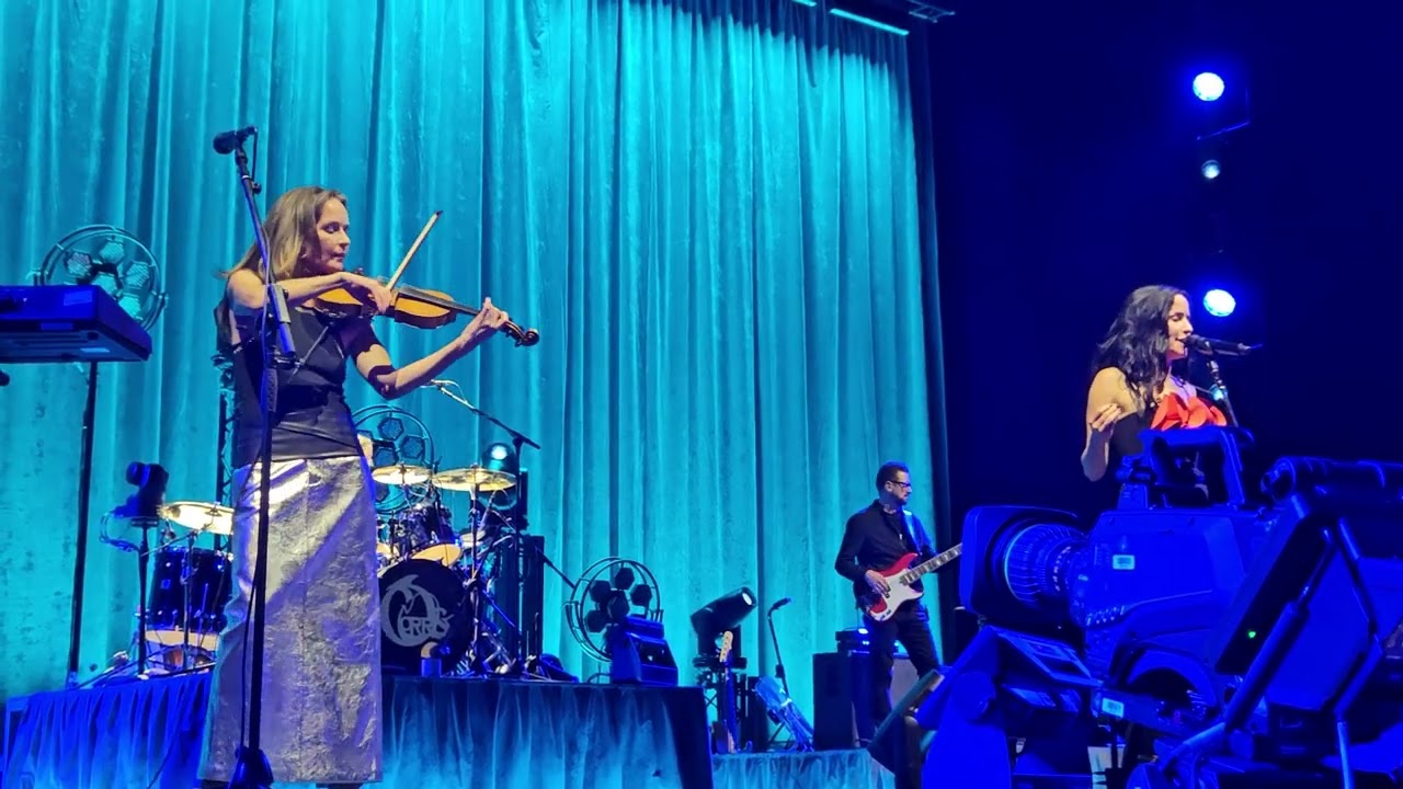 The corrs - TOC 2024 tour. Lagan Love - Dublin