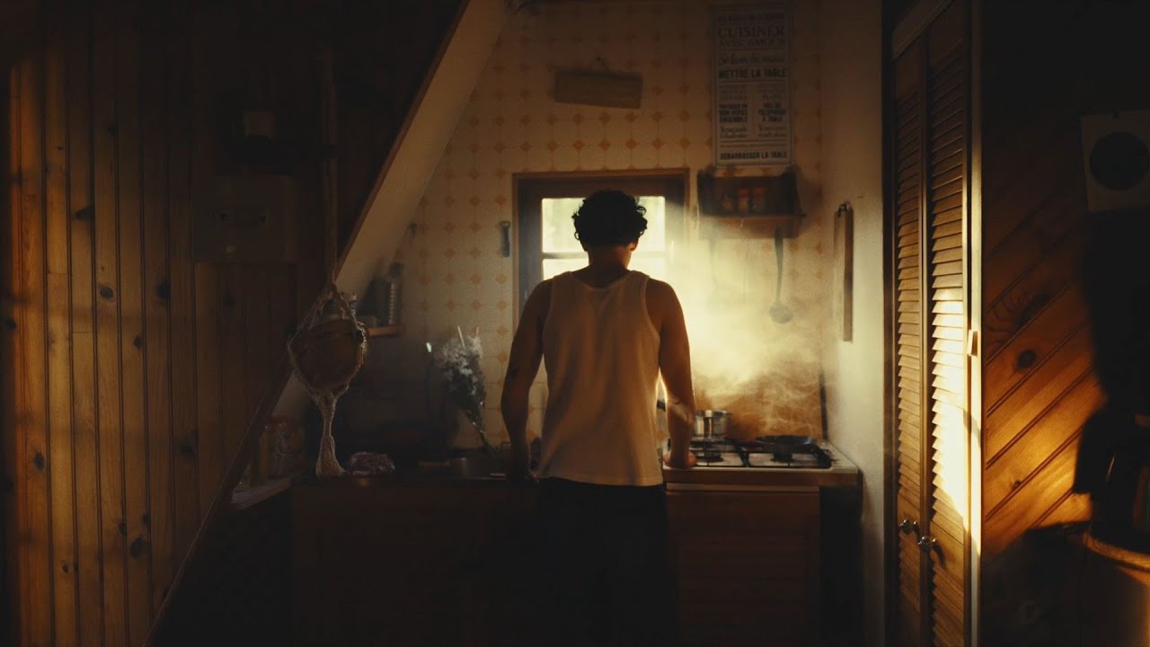 Lacol - VENISE ATTENDRA UN PEU (Clip Officiel)