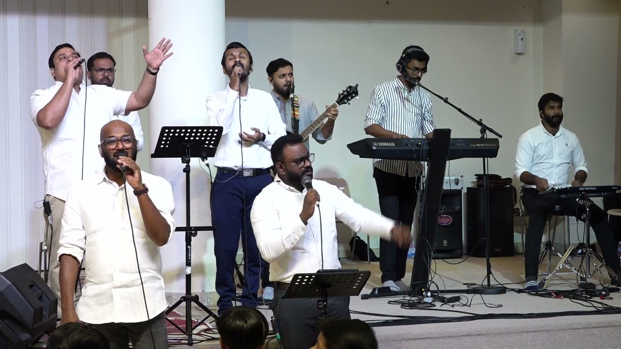 ഒന്നുമില്ലായ്കയില്‍ നിന്നെന്നെ Onnumilaykayil ninnenne * Nin Maha * Lyrics Malayalam Christian Song