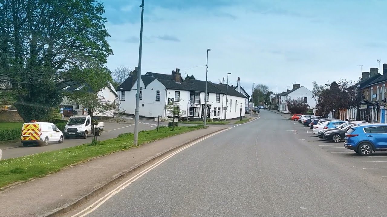Toddington village