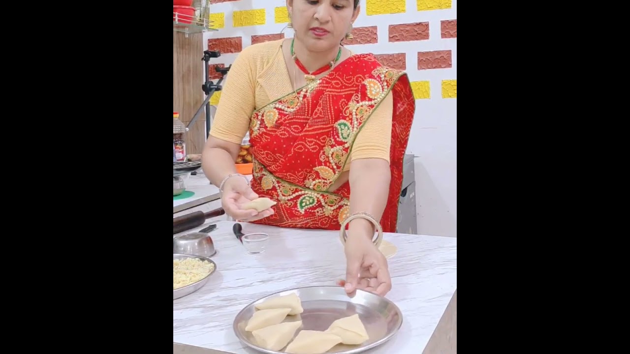 जब भी दिवाली पर बनाती हूं मेहमानों की प्लेट बार-बार खाली हो जाती है