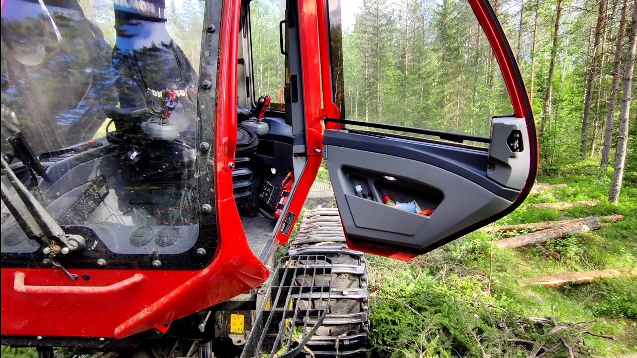 Komatsu 901 C93 II Hytin esittely ja aukon hakkuuta