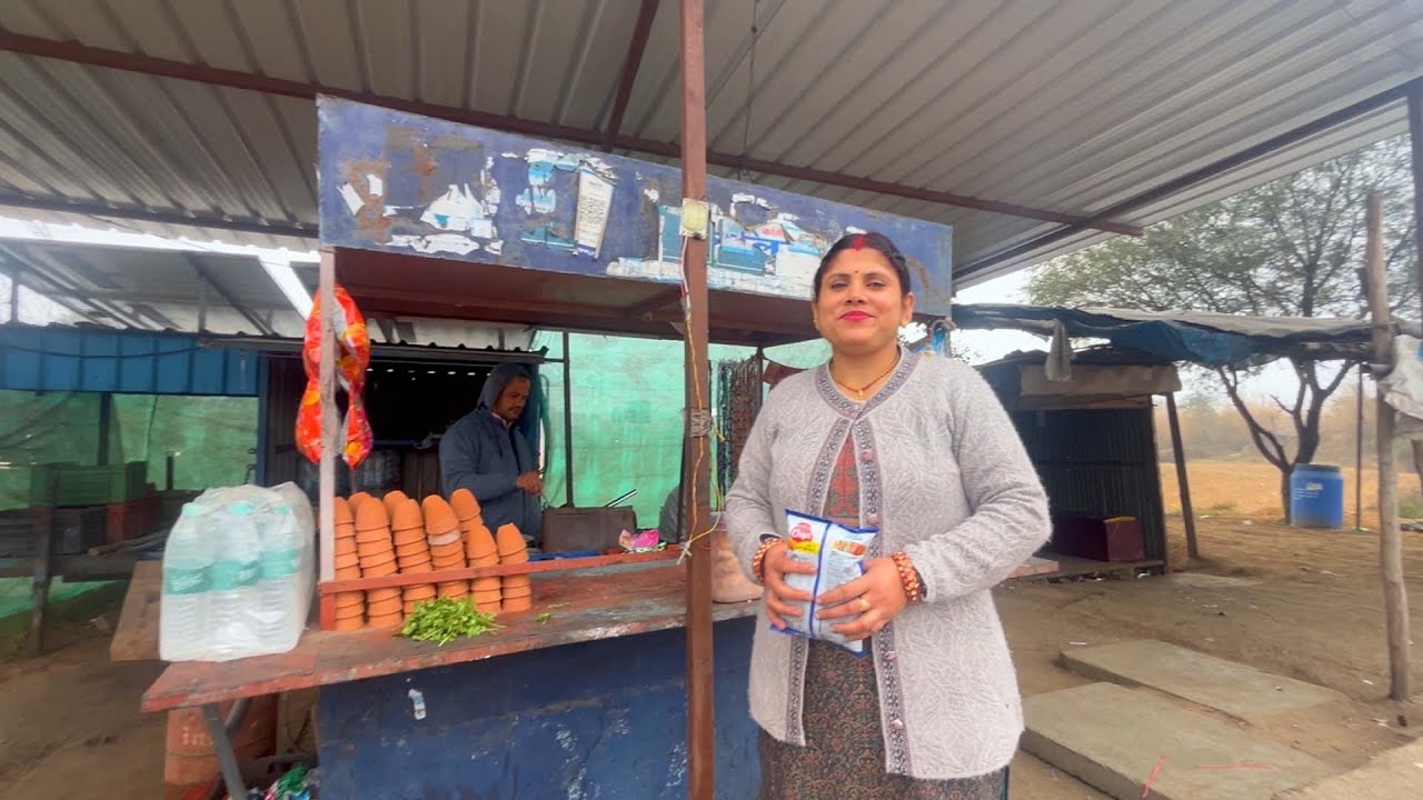 🤣She Wants To Sell Tea On The Highway ||  हाइवे पर चाय बेचने वाली❤️