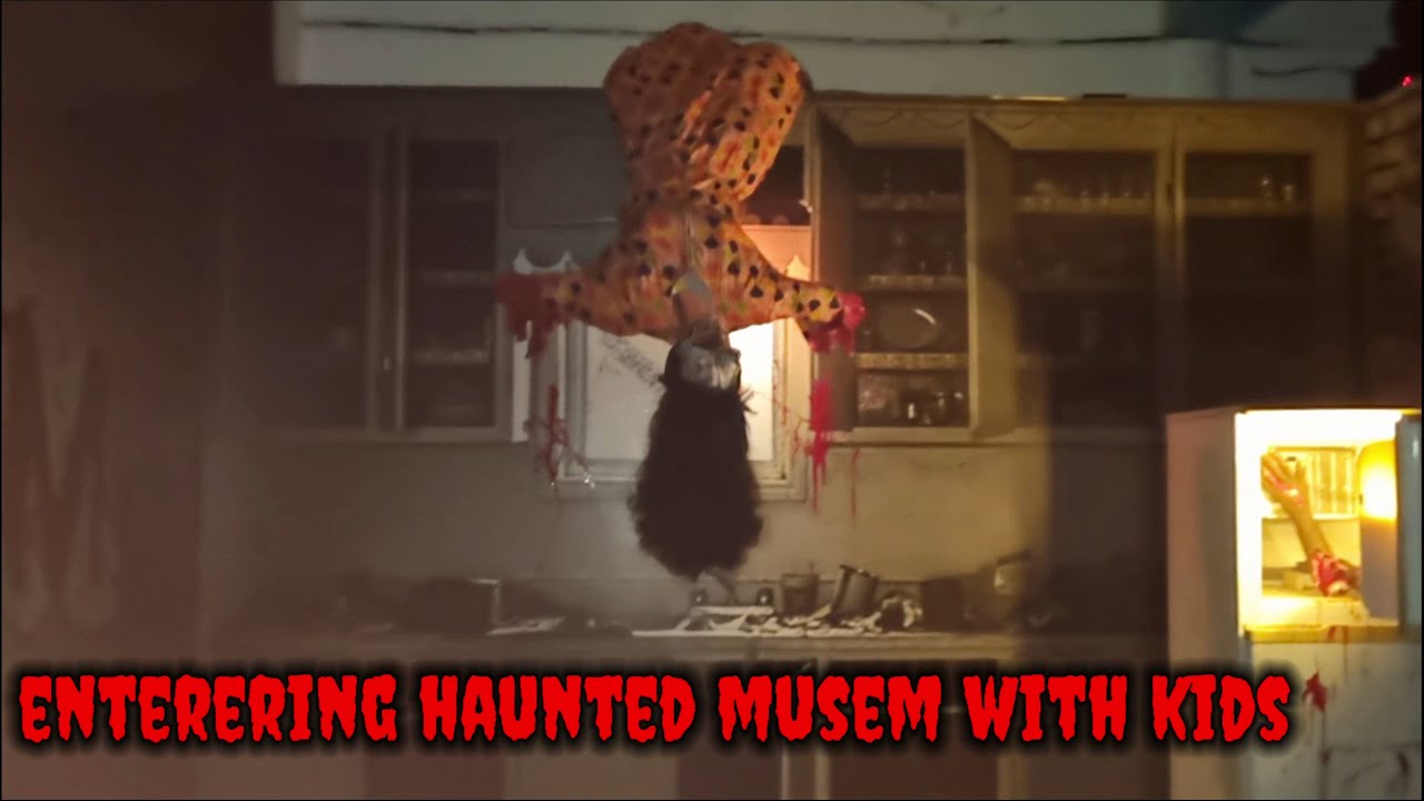 Horror Experience at seashell Museum|Horror House-உள்ள மாட்டிகிட்டோம்😰 |Mahabalipuram|Vera level Fun