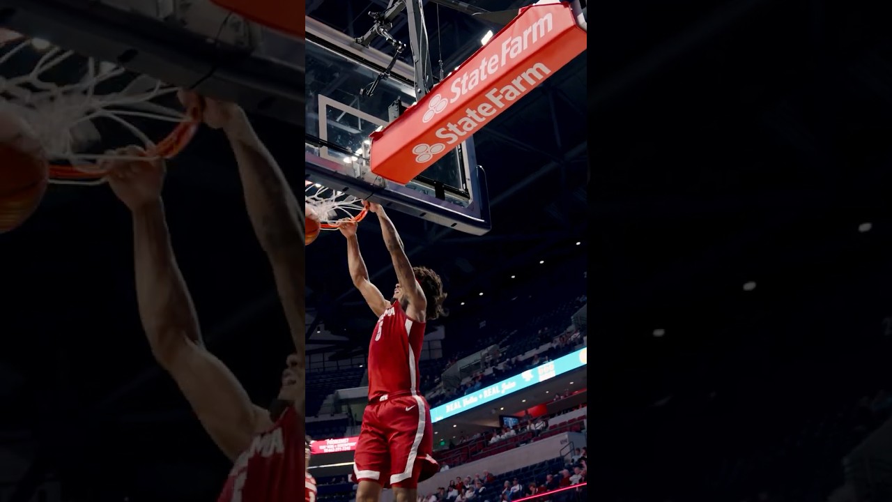 Holloway Sends a Valentine 💌➡️ Amari Allen | Perfect Lob, Big Stuff! 💥 #alleyoop