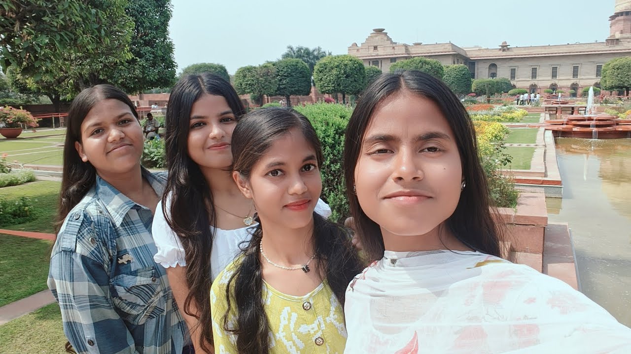 Amrit udhyan #youtube #amritudyan #vlog #daliyvlog #funny #travel #delhi #beautiful #rose #trending 