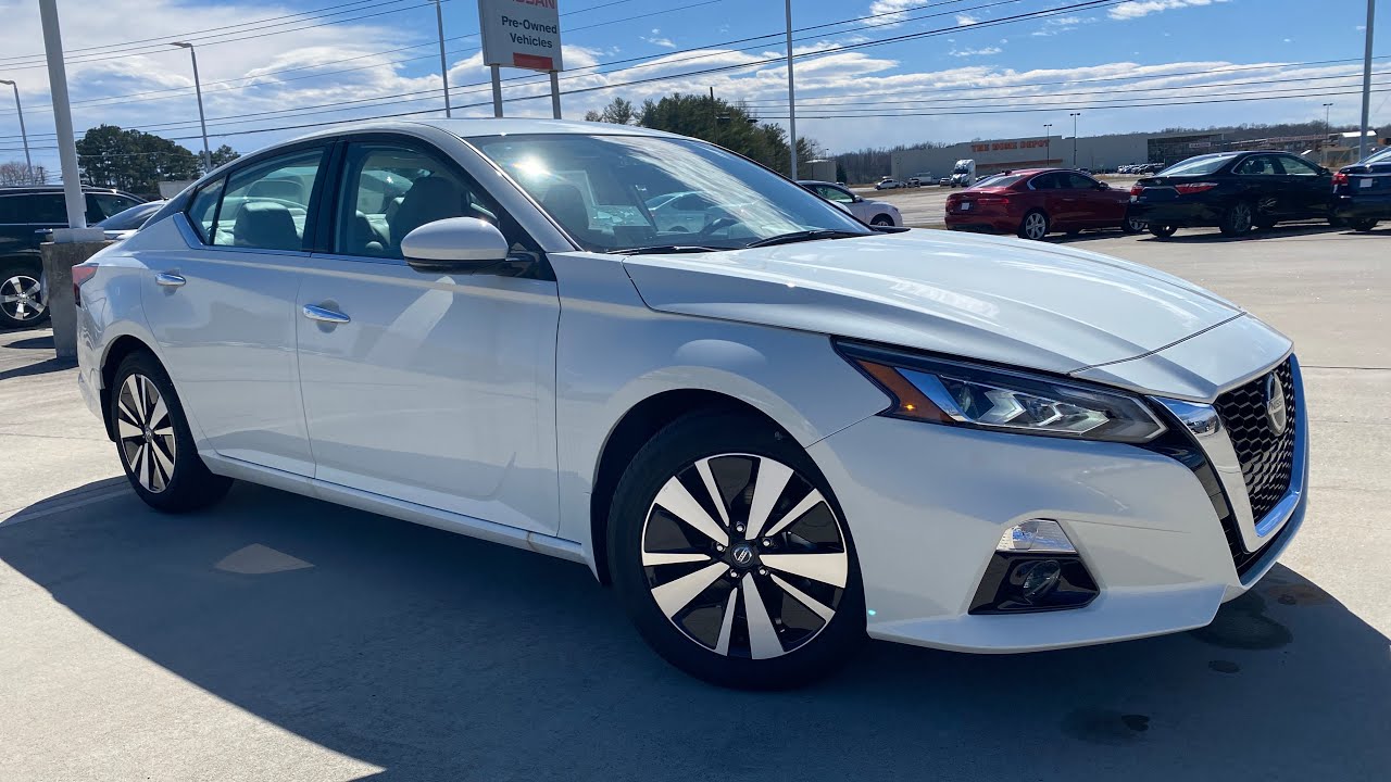 2021 Nissan Altima 2.5 SL Test Drive & Review