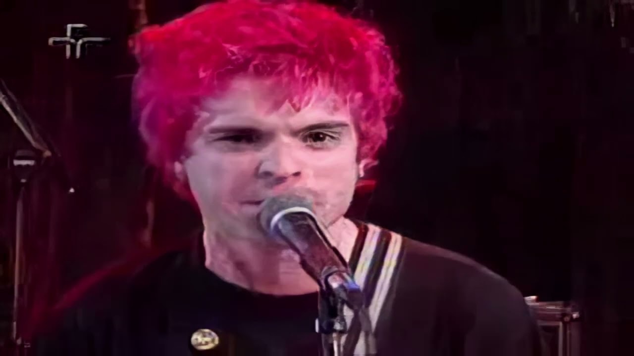 Holly Tree - Intoxicated - Live in Musikaos