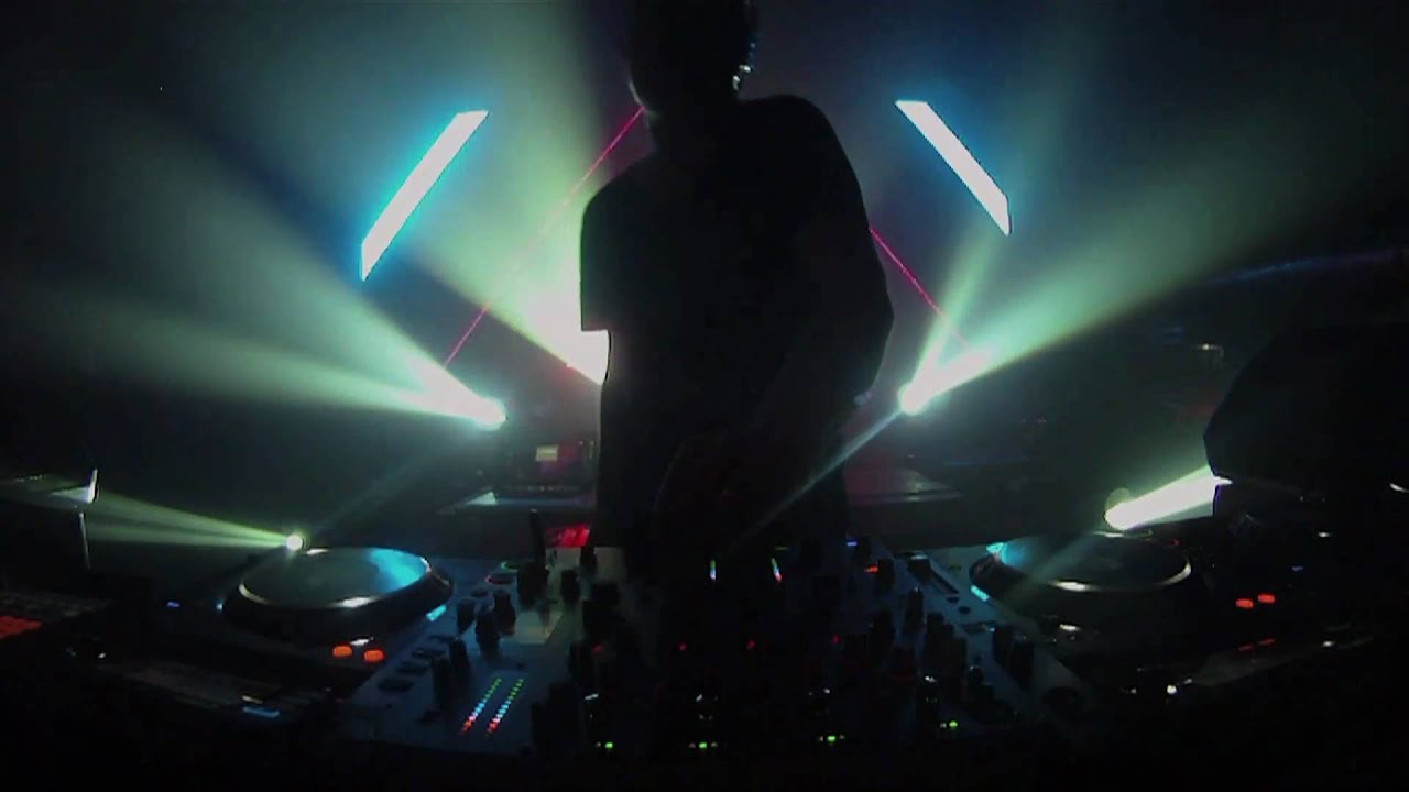 Sasha Live @ The Warehouse Project Full Edit Part 2.  Playing Thomas Smith's 