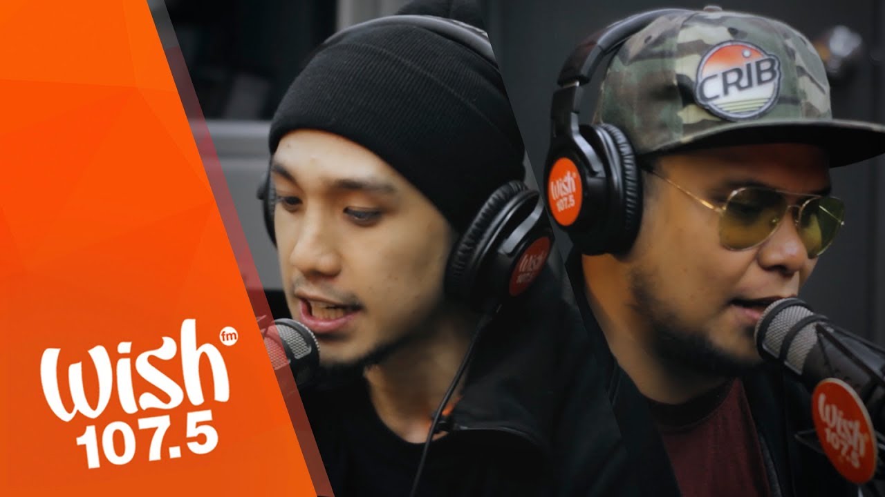 Apekz (feat. Mikerapphone) performs 