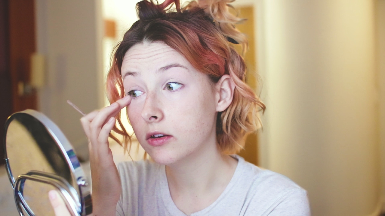 get ready with me (on tour)