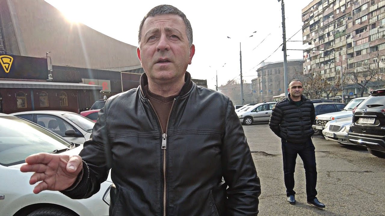 Veszélyes alakok vettek körül a helyi 