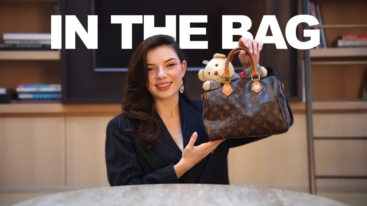 WHAT'S IN MY BAG | clara marz