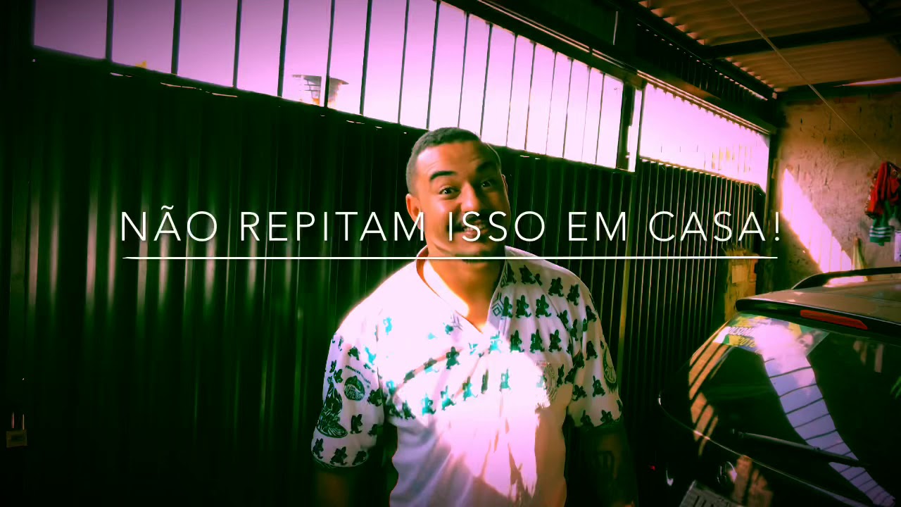Estralo estralado na m&atilde;o