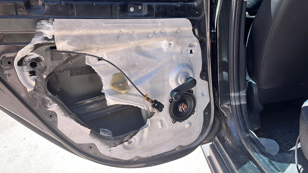 Renault Clio 3 III arka kapı sökme hoparlör bağlama / 2006 / 2007 / 2008 / 2009 / 2010 / 2011 / 2012