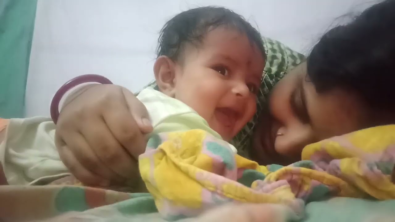 Rudransh ko hasane m bht maja aata h 🤣🤣