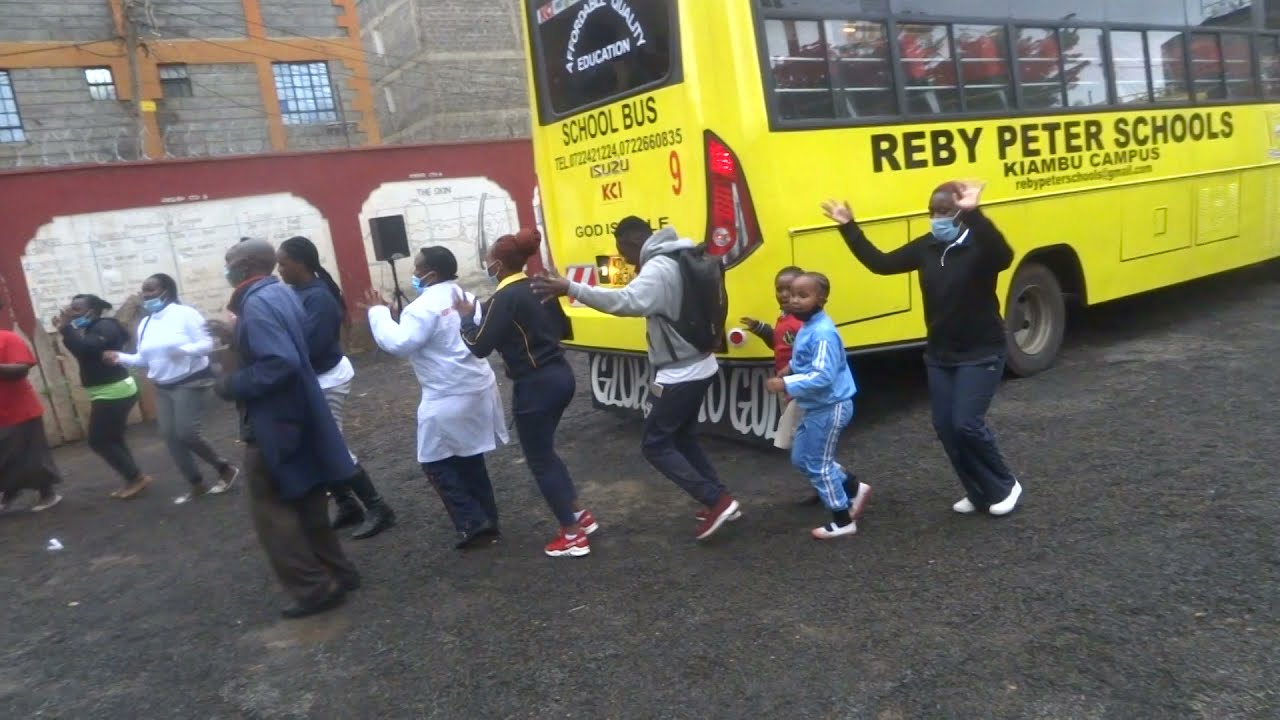 A BUS JUST LIKE A PLANE (BUS NO. 9)The NEW BUS......KDC 083N arrives in style.