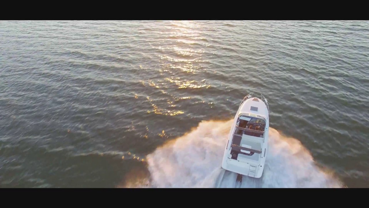 Sea Ray Sundancer 230