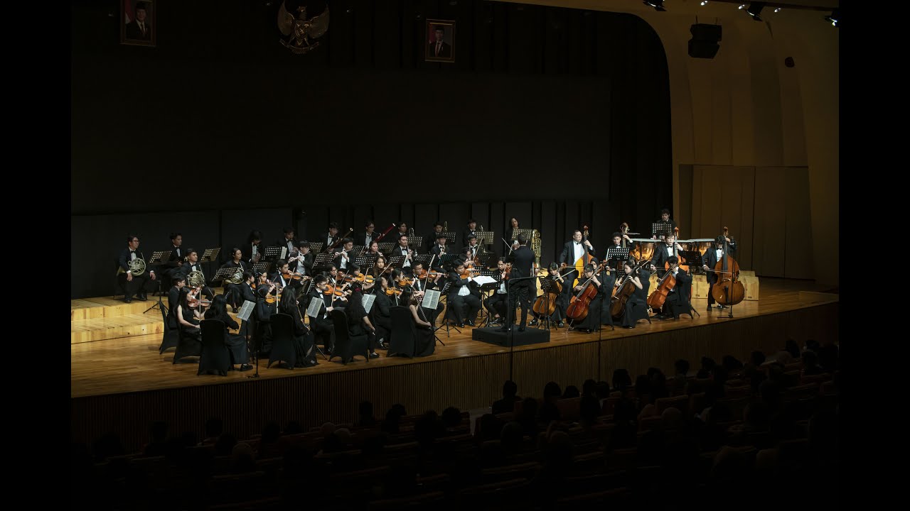Symphony No. 8 in G major, Op. 88, B. 163 - 1st Movement (Antonín Dvořák)