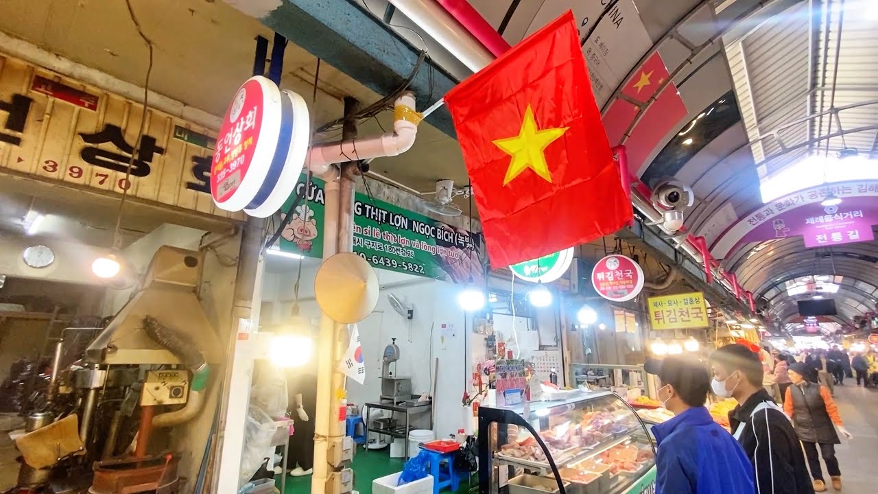 Ngắm chợ tết bên Hàn Quốc 
