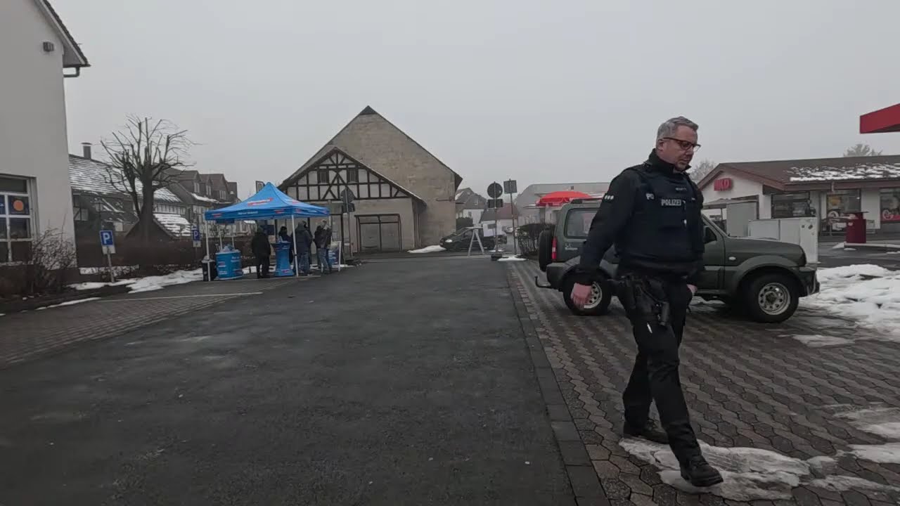 Live aus Wetter (Hessen) vom AfD-Infostand mit Gegenveranstaltung | Mein Mittelhessen
