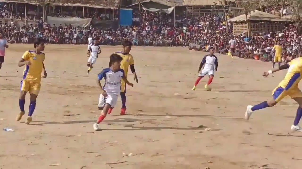 Rohingya people enjoying by football Match(နယ်မြေ(၅)နှင့်နယ်မြေ(၄)၀-၁(@therohingyamirror5/2/2024