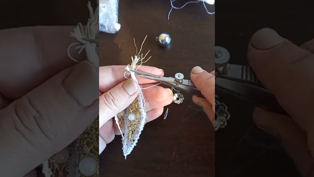 MONTAJE DE BOLA DE NAVIDAD