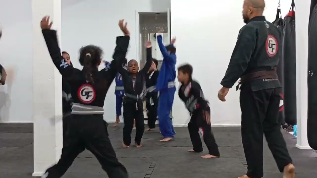 Jiu-jitsu foco e determinação Raffa faixa cinza