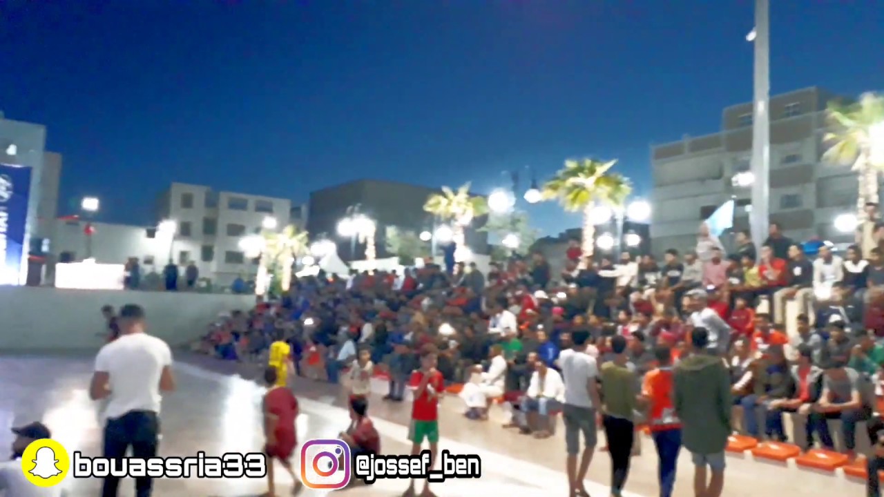 أجواء رائعة مع الجماهير البركانية  زاهية  مع أغنية - BERKANE WA3RA