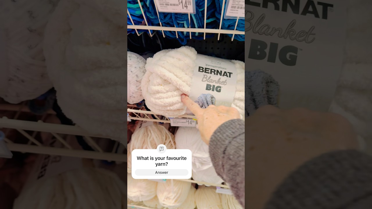 Do YOU know the difference between Bernat Blanket BIG and Bernat Blanket Yarn? #handknitting  #fall