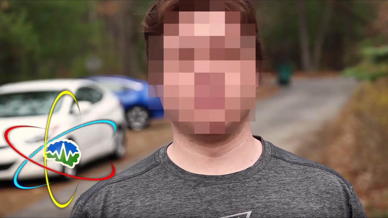 Как размыть лицо в After Effects/Mask Tracking