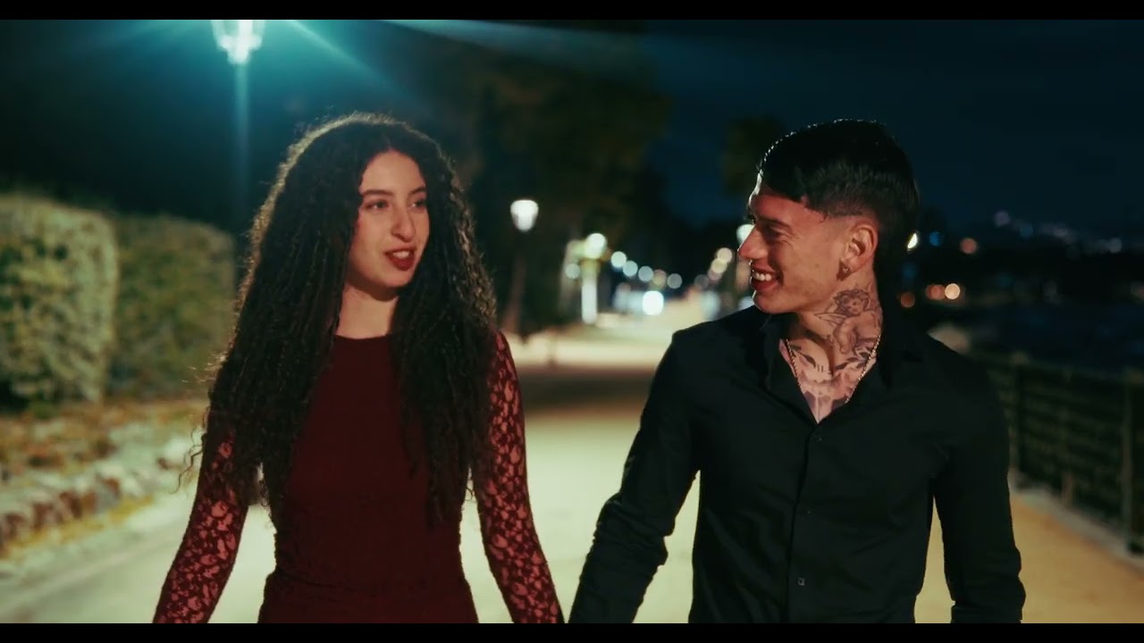 Angie L - Con Las Ganas (Official Vídeo)