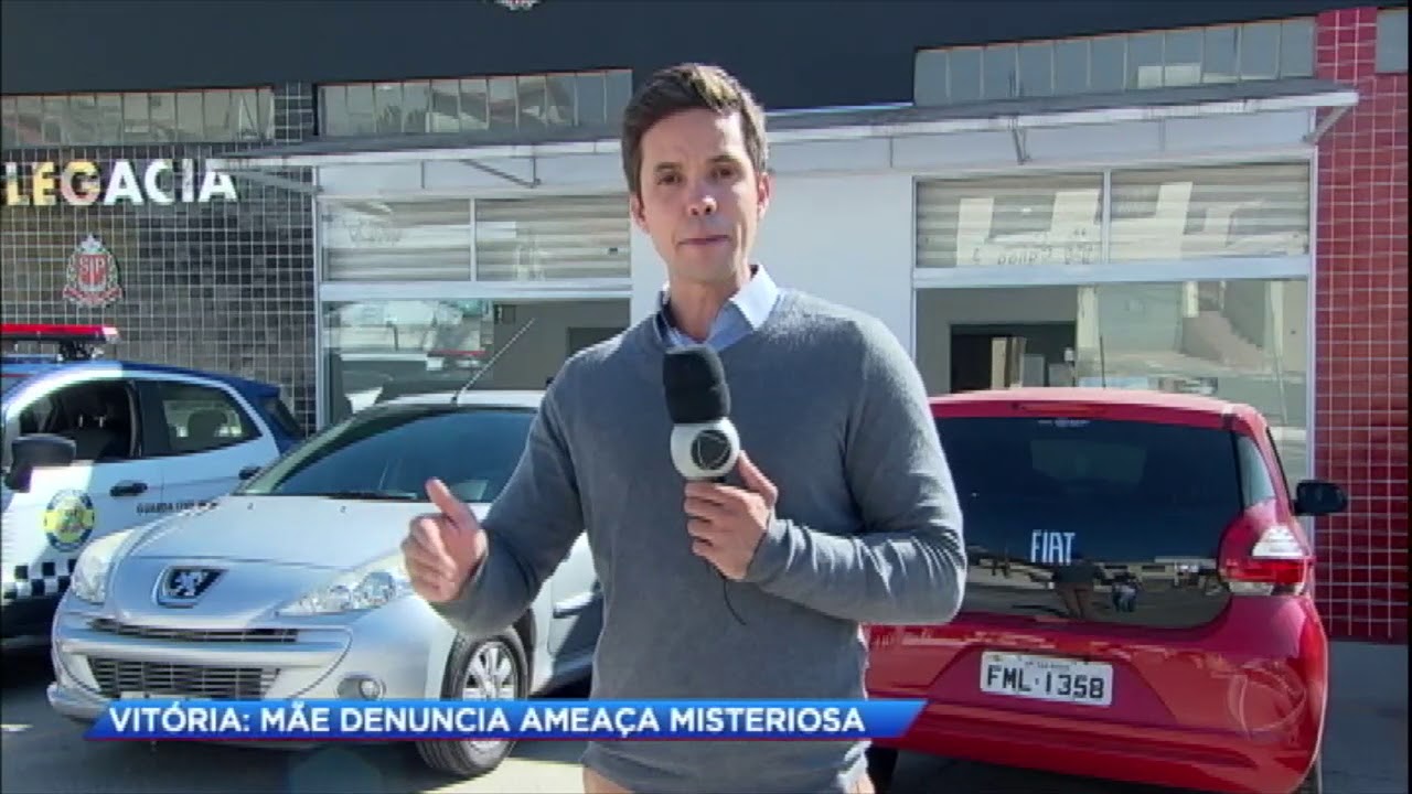 Mensagens afirmam que assassino esteve no velório de Vitória