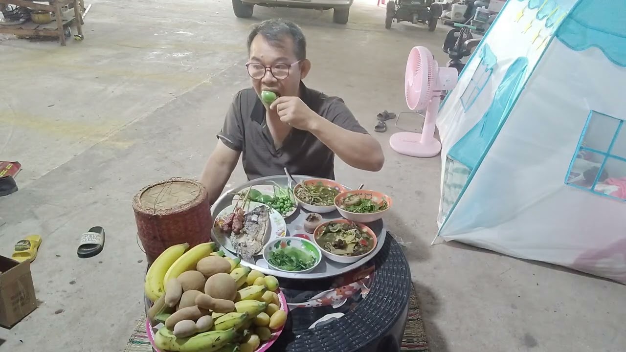 อมตะเสียงพิณกินข้าวนำกัน
