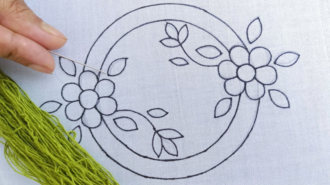 bordado a mano : Round Cushion/Bedsheet/Table Cloth Design // Funda De Cojín Bordado // कढ़ाई