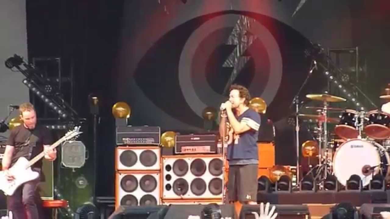 Pearl Jam - Hold On (live Berlin Wuhlheide 26/06/2014)