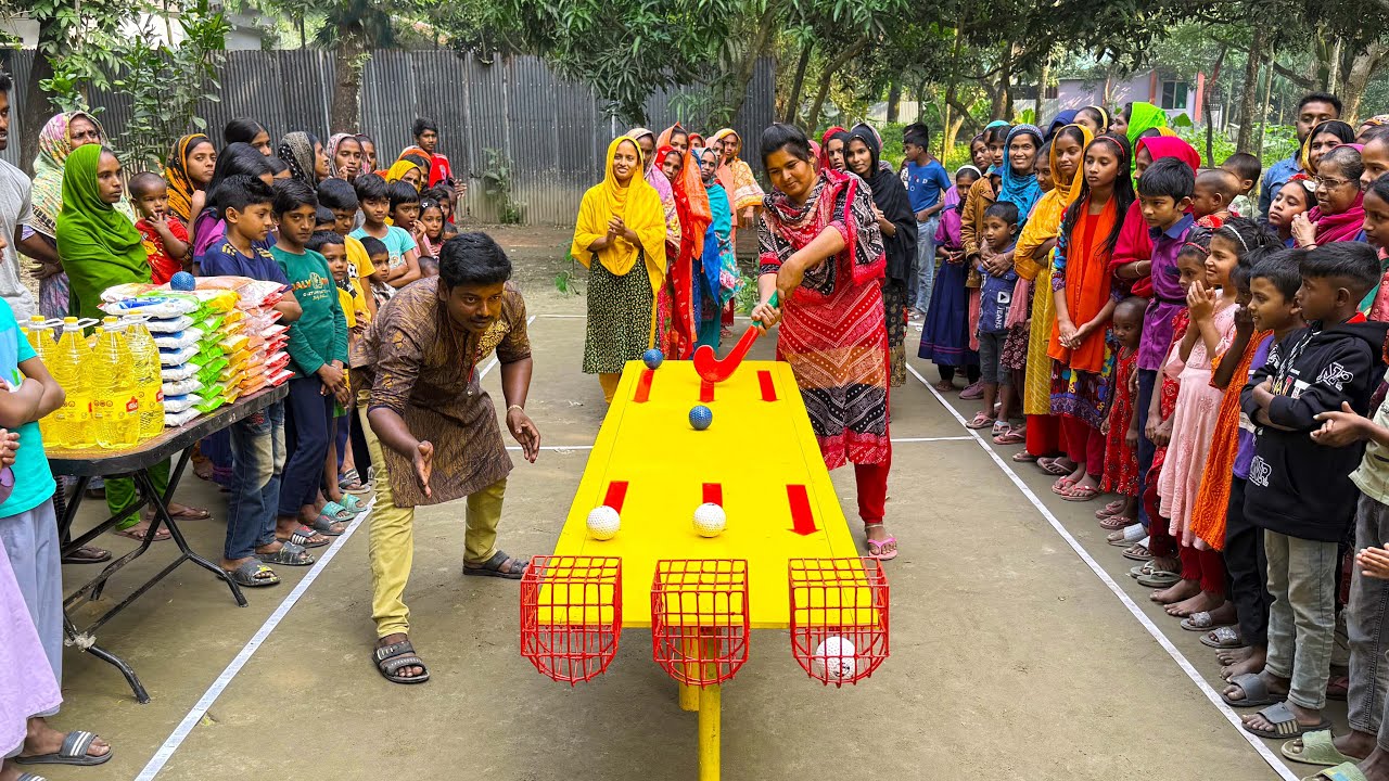 নতুন গ্রামে আজব বোর্ডের খেলায় আনন্দে মেতে উঠলো ছোট বড় সবাই ! মজার খেলায় পুরষ্কার পেলো সবাই !