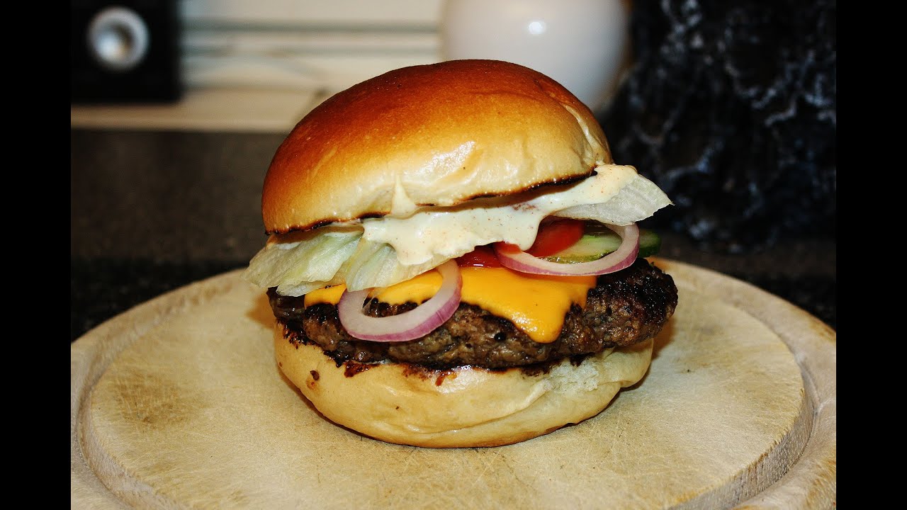 REZEPT: DER SMASHBURGER - schnell und einfach selber machen