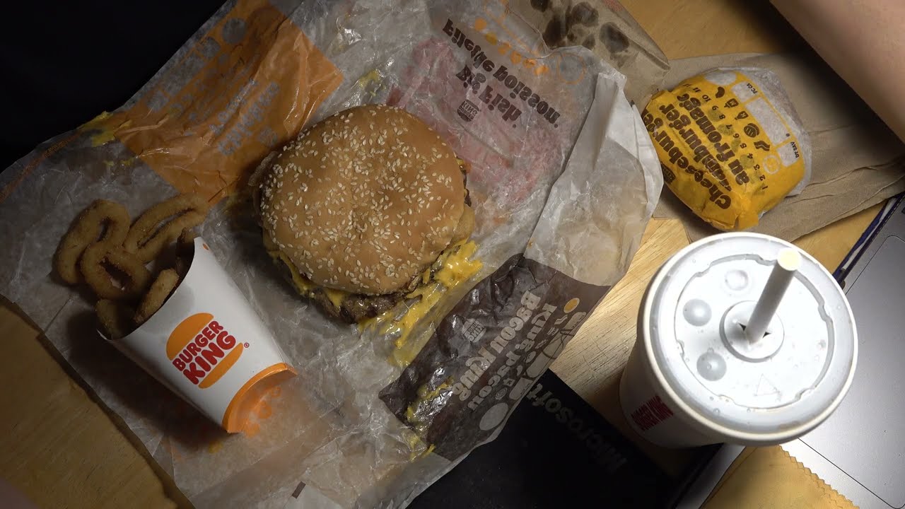 ASMR - BURGER KING ROAD HOUSE KING BURGER AND ONION RINGS EATING SOUNDS
